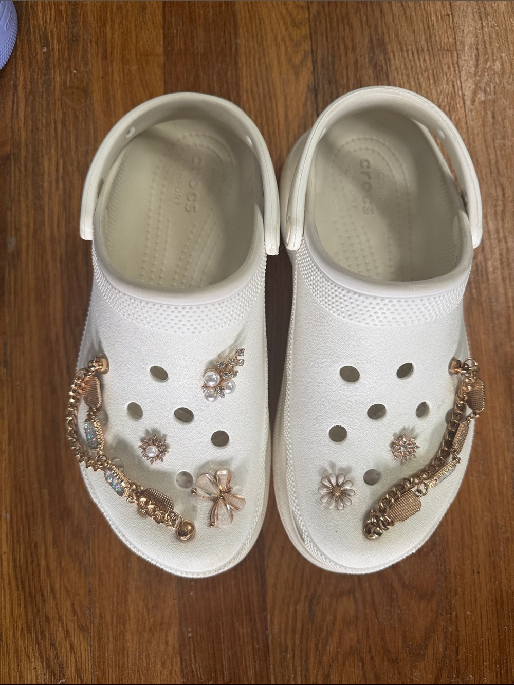 CROCS White Platform Clogs with Rose Gold Charms
